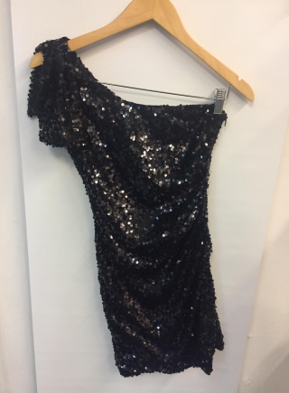 Vestido negro lentejuelas