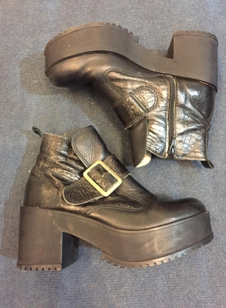 Botas