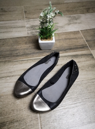 Zapatos Chatos Negros tachas