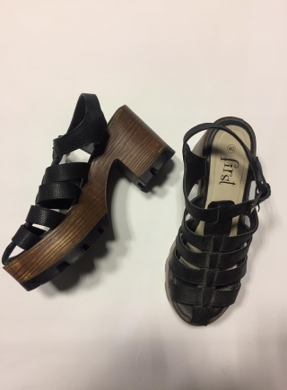Sandalias