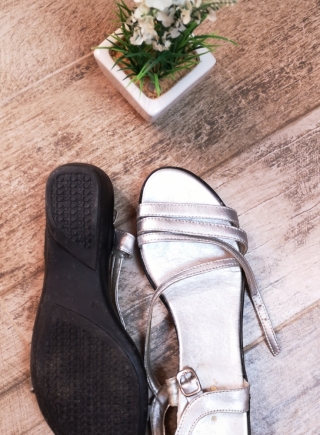 Sandalias plateadas
