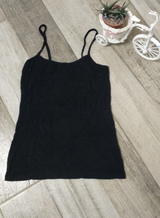 Musculosa negra