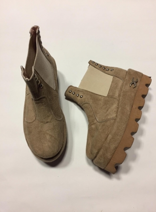 Botas