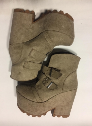 Botas