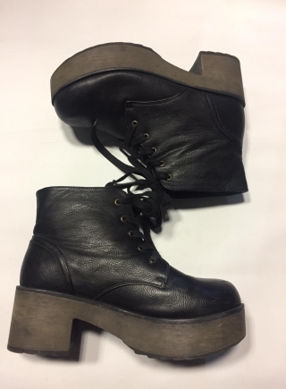 Botas