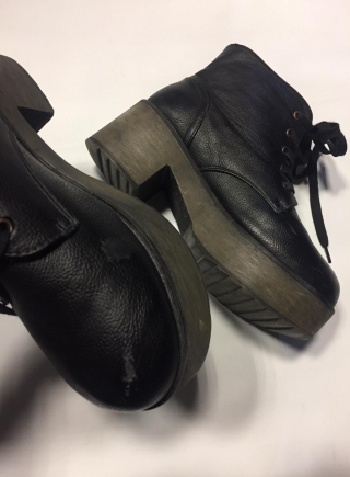 Botas